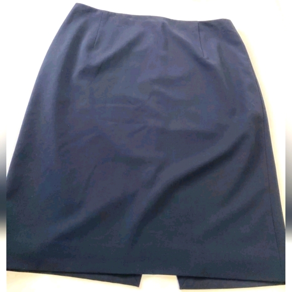 Elie Tahari Dresses & Skirts - Elie Tahari Straight A-Line Pencil Skirt Navy Blue Size 10
